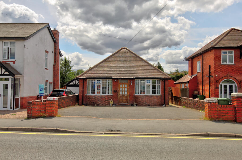 2-bed bungalow on Mount Pleasant, Brierley Hill, DY5, £265,000