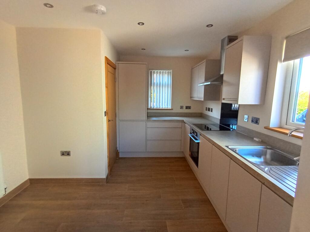 House in South Staffordshire, Penkridge - View 3
