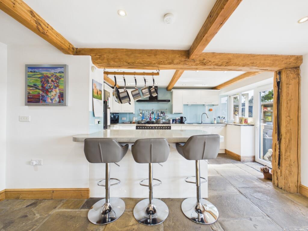 House in Kirklees, West Yorkshire - View 4
