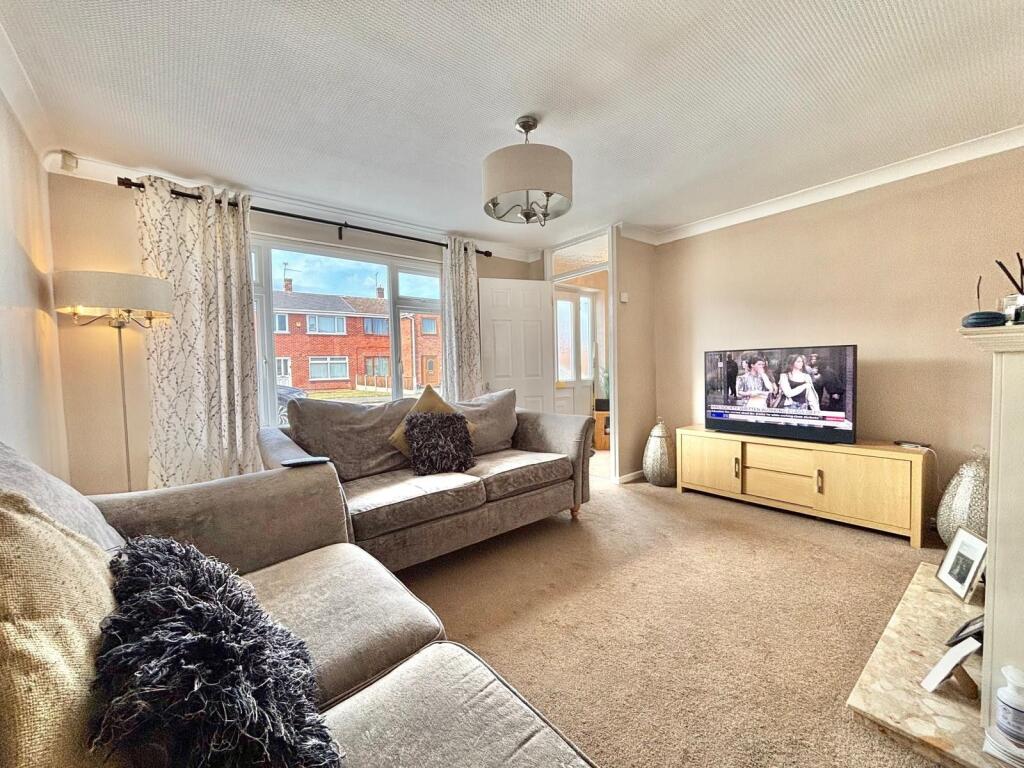 House in Ashfield, Hucknall - View 2