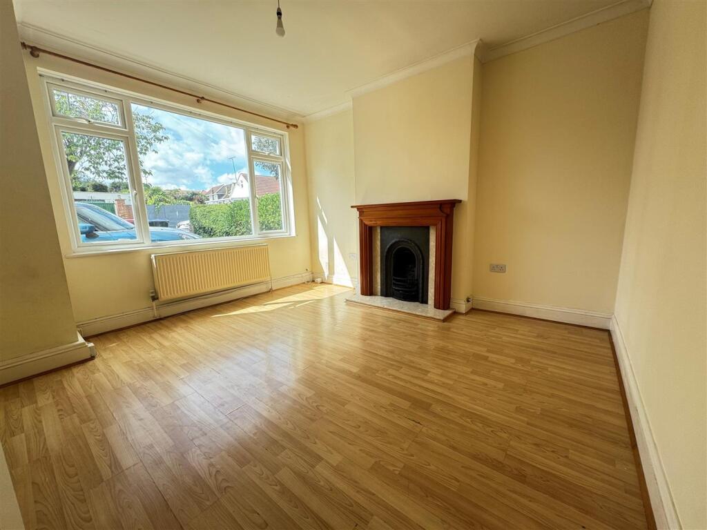 House in Southend-on-Sea - View 3