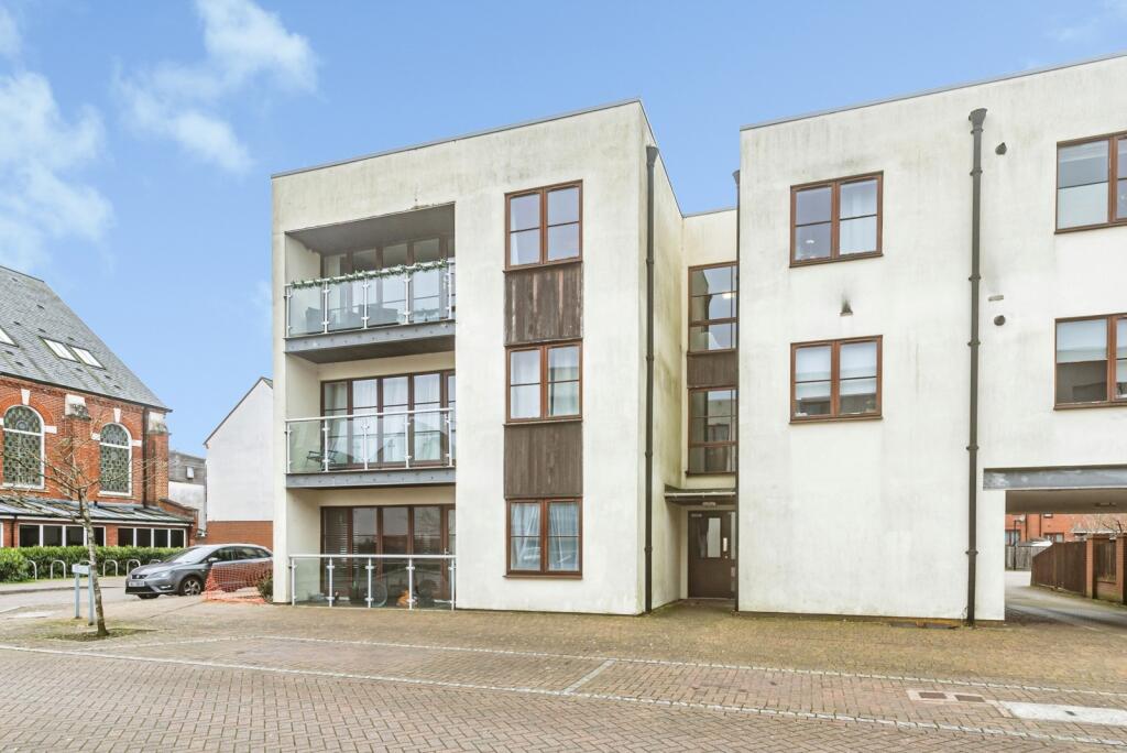 Main image of property: Greenlands Road, Basingstoke, Hampshire, RG24