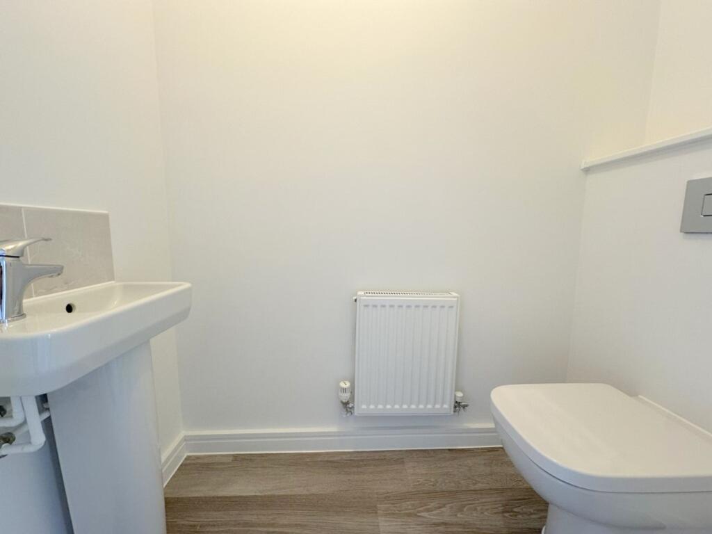 House in Luton - View 3