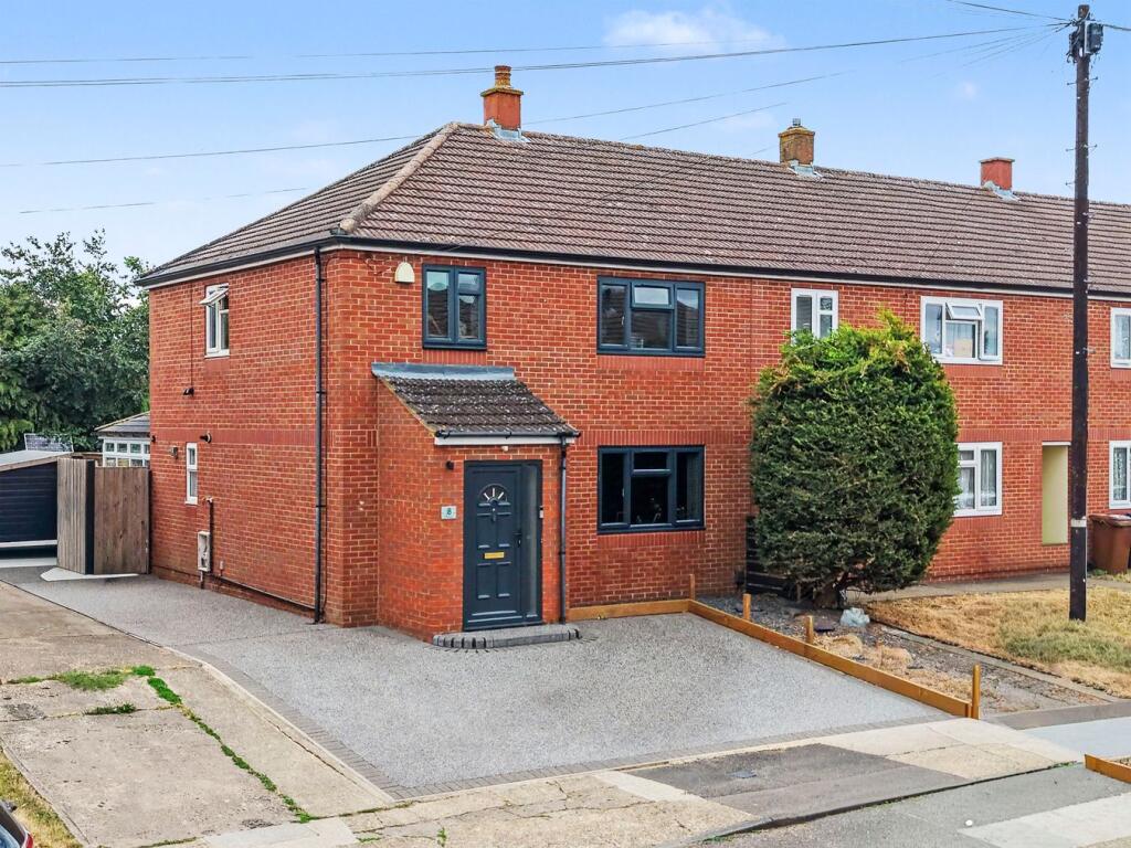 Main image of property: Stoneley, Letchworth Garden City, SG6