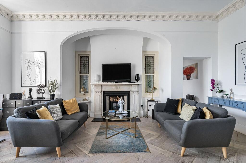 Main image of property: Gordon Road, London, W5
