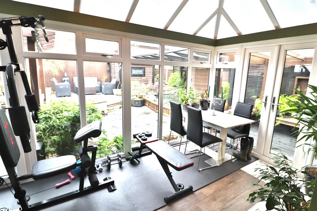 Mccarthy Close, Birchwood, Warrington – pohled 5