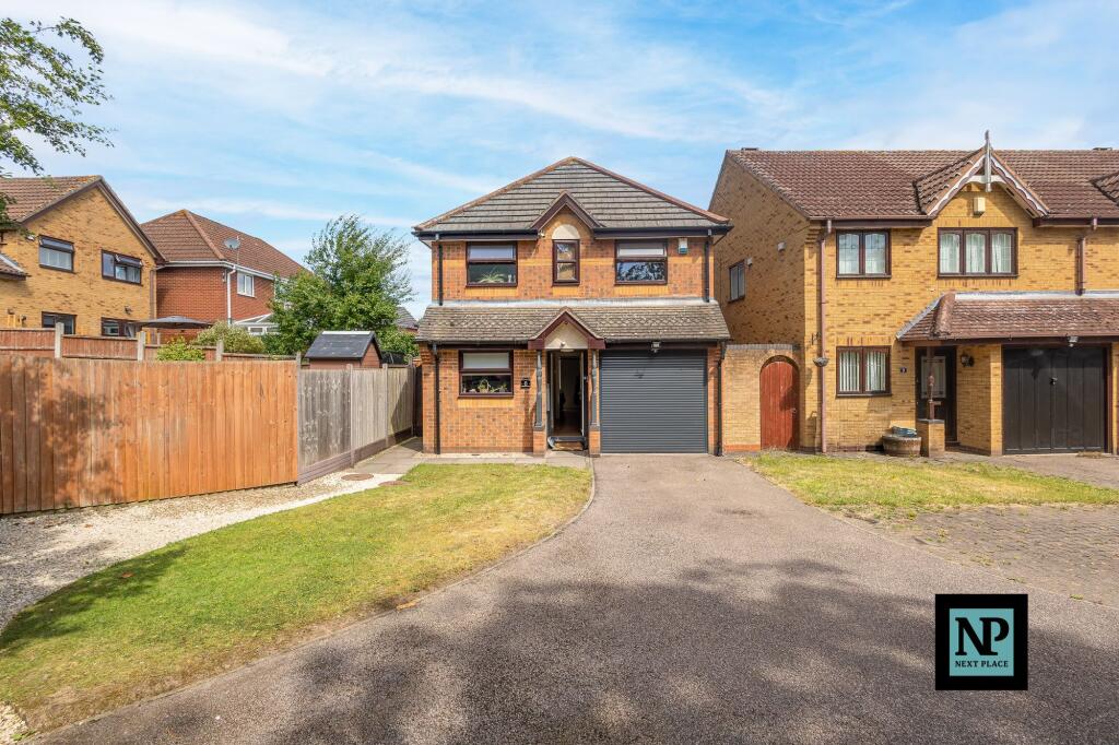 Main image of property: Harwood Drive, Dosthill, B77