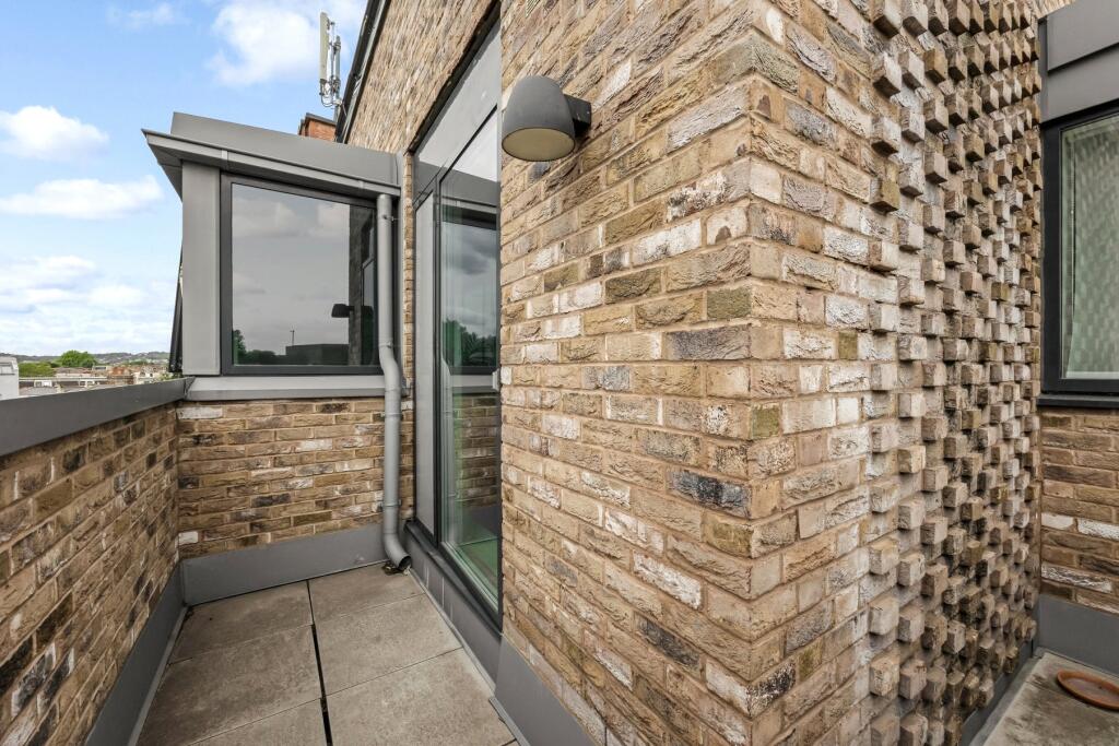 Apartment in London, Kentish Town - More