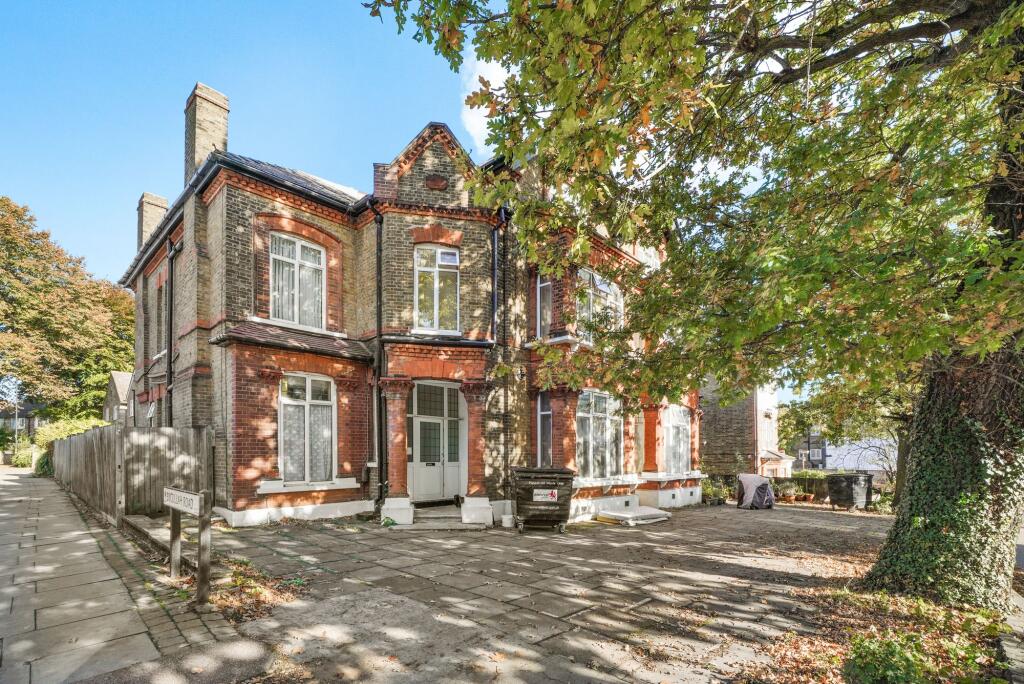 Main image of property: Windmill Hill, Enfield, EN2