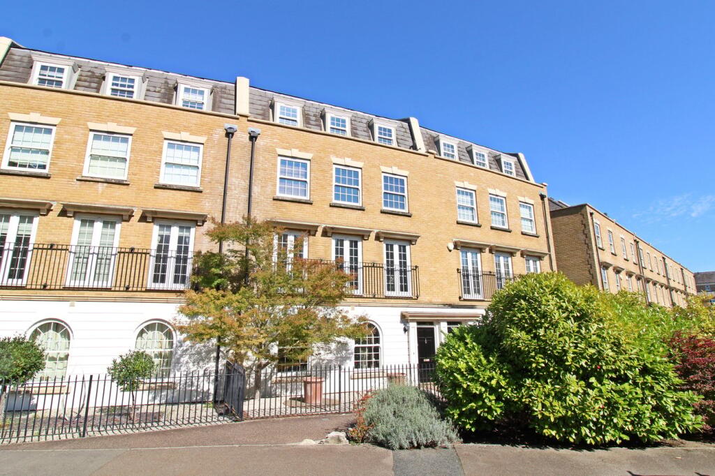 Main image of property: Brockwell Avenue, Langley Waterside, Beckenham, BR3