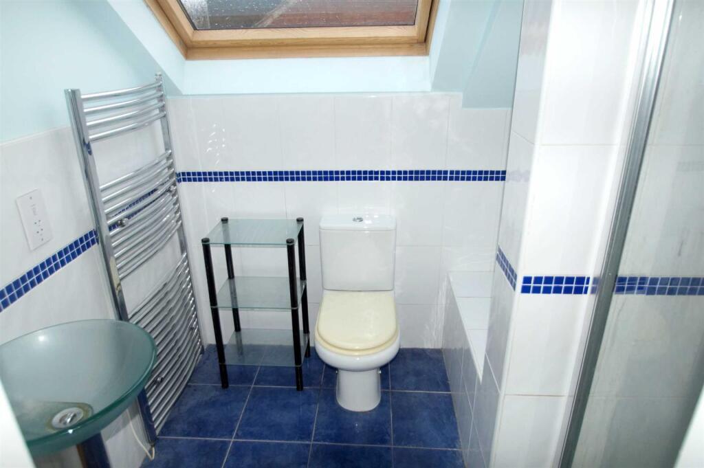 Apartment in Leeds, West Yorkshire - More