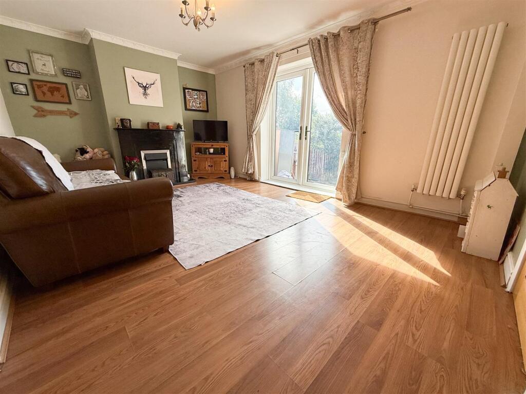 Fearnley Road, Hoyland Common, S74 photo 3