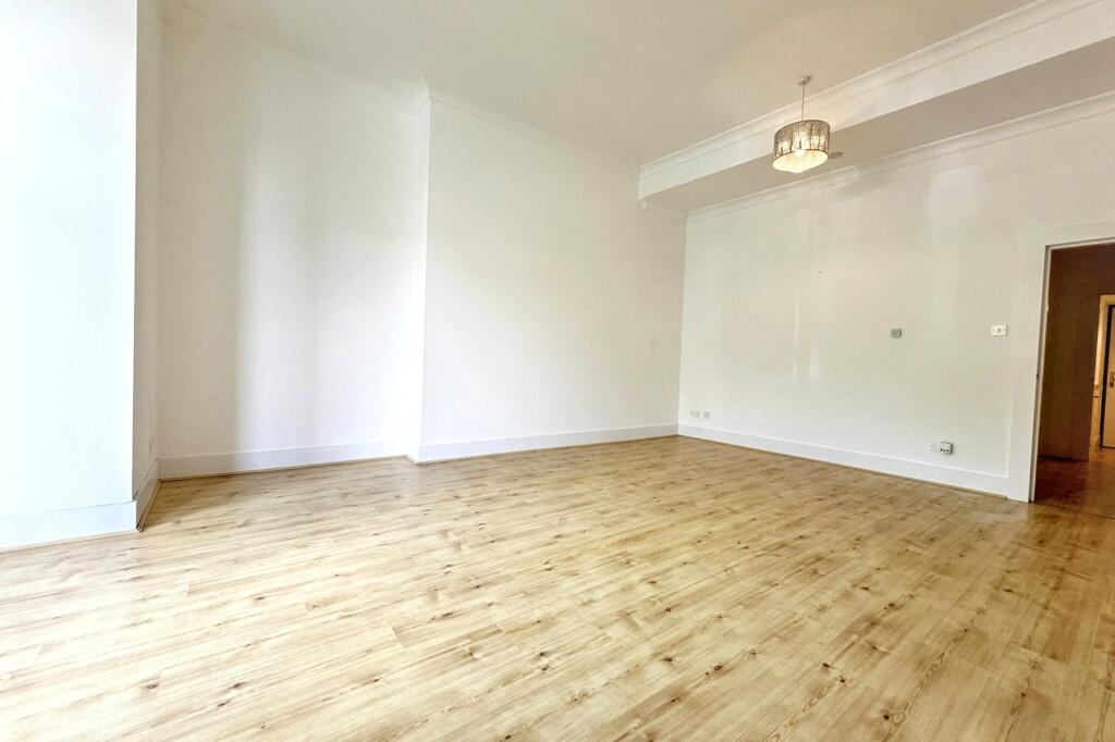 Auchingramont Road, Hamilton, South Lanarkshire, ML3 photo 3