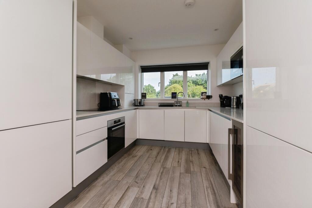 Main image of property: Belvedere Lane, Billericay, Essex, CM11