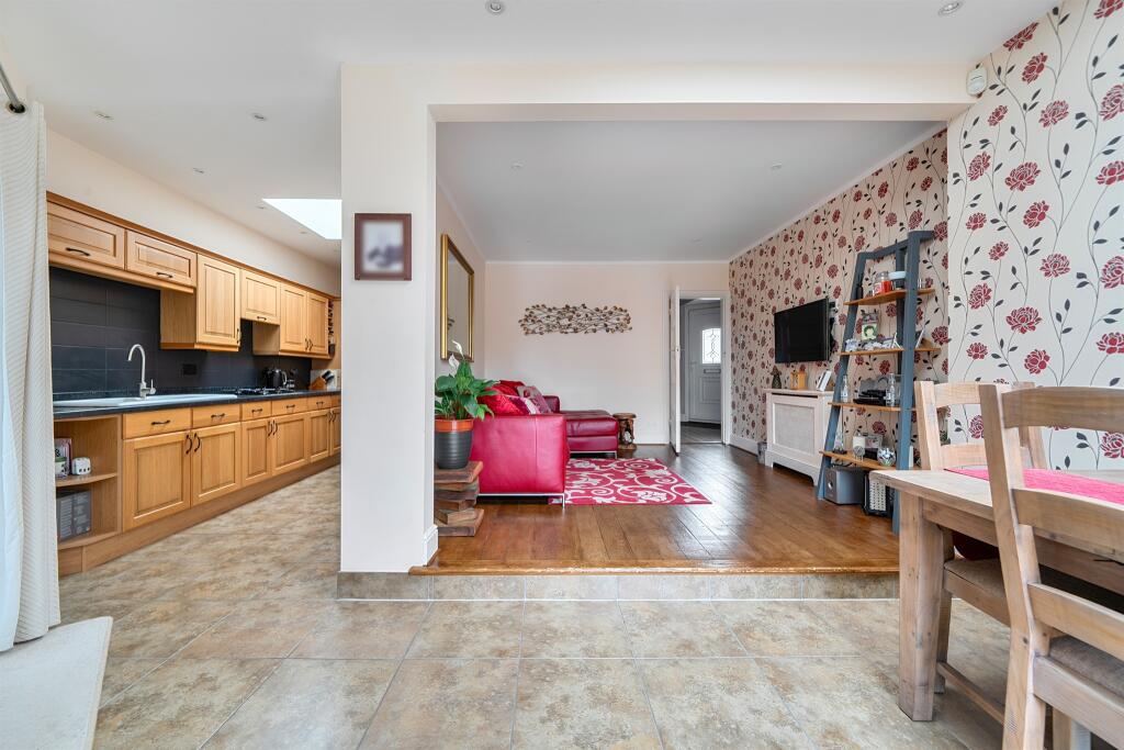 House in London - View 4