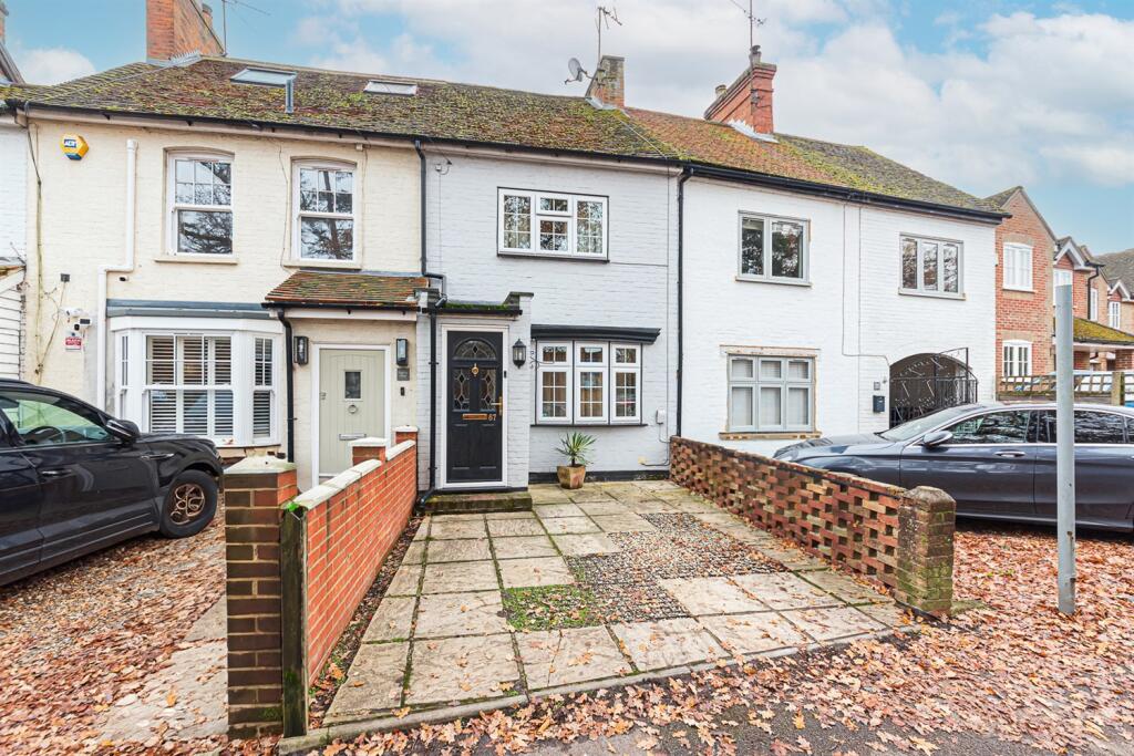 Main image of property: Waterloo Road, Wokingham, RG40