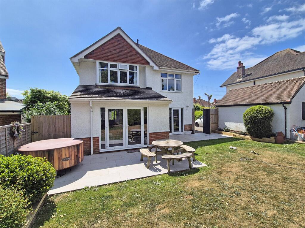 Main image of property: Barton Court Avenue, Barton on Sea, New Milton, Hampshire, BH25