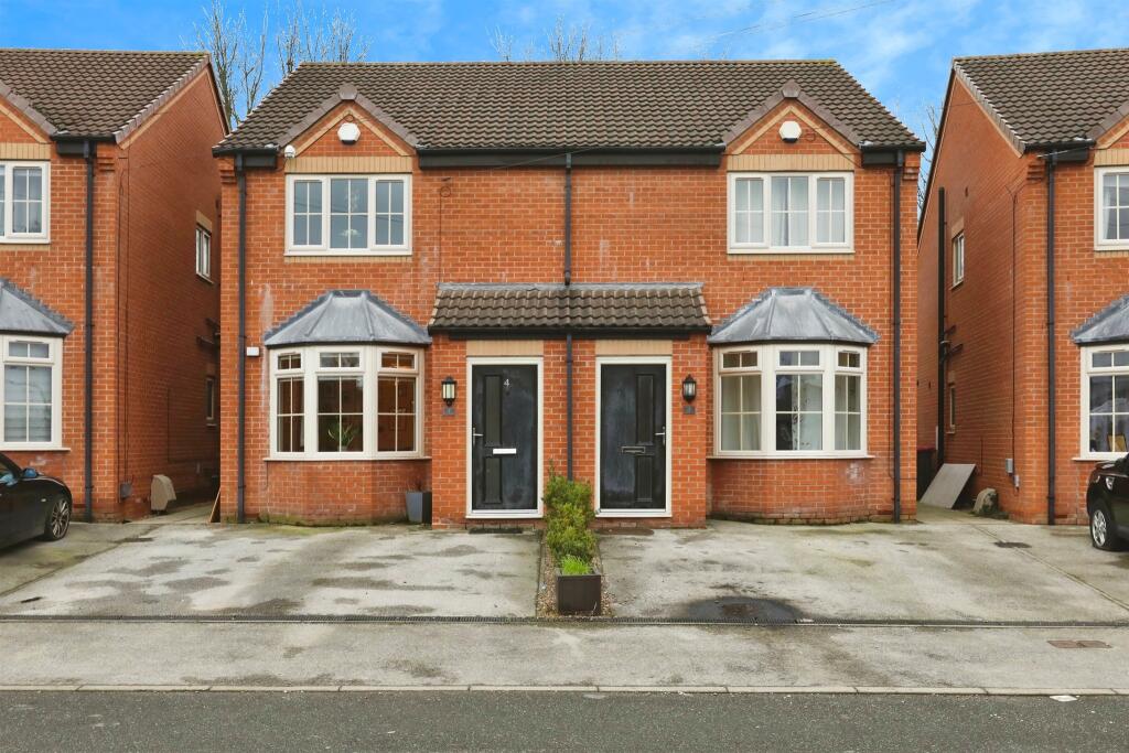 Main image of property: Queens Row, Dinnington, Sheffield