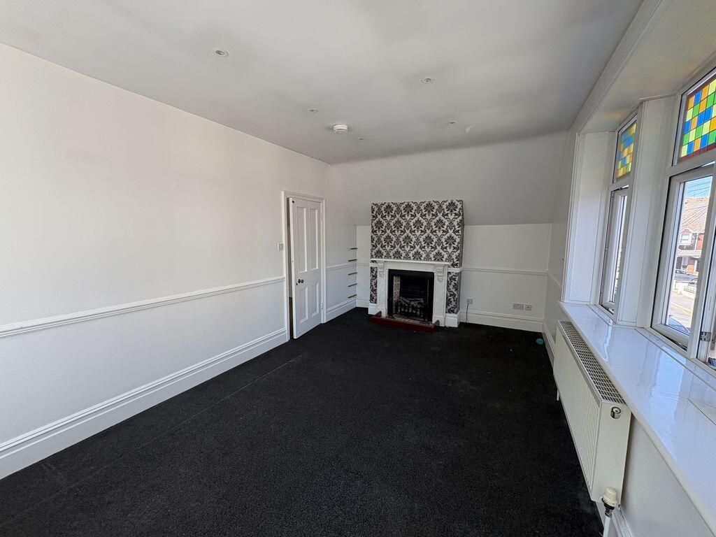 Apartment in Canterbury - More