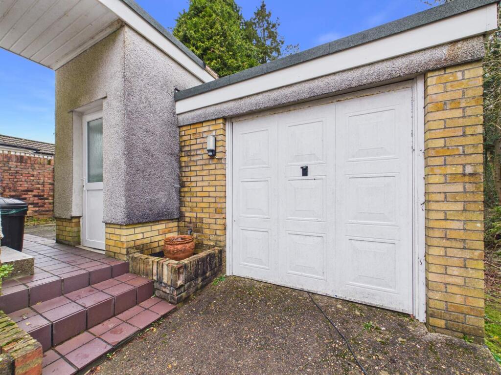 House in Cardiff, Llanishen - View 5