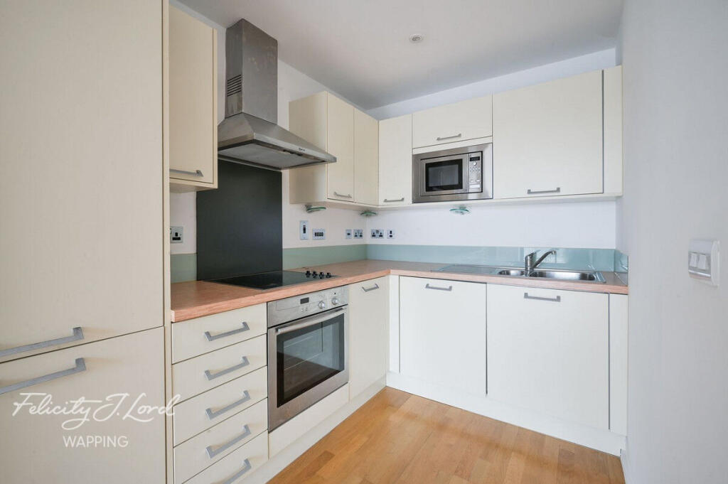 Main image of property: Devonport Street, London E1