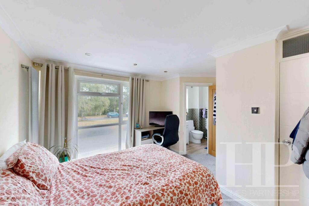 Main image of property: Ardingly Close, Ifield, RH11