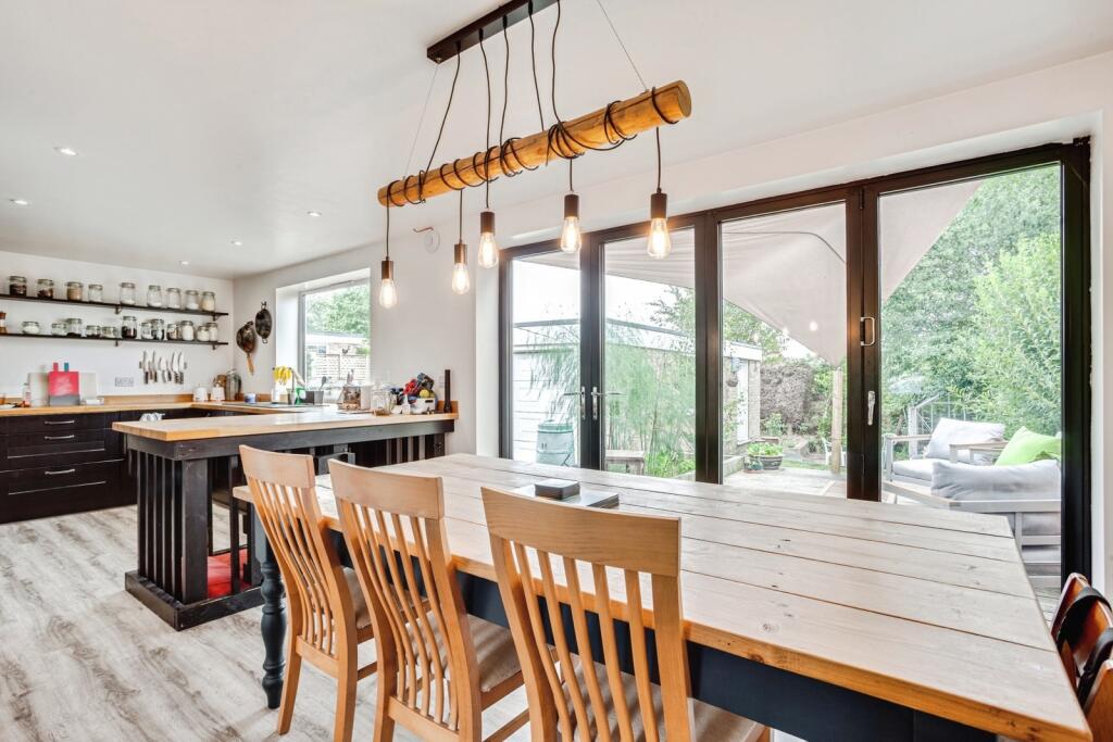 Main image of property: Heron Drive, Wakefield, West Yorkshire, WF2