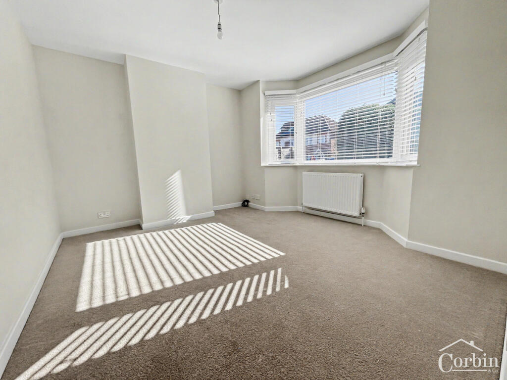 Horsham Avenue, Bournemouth, BH10 7 photo 4