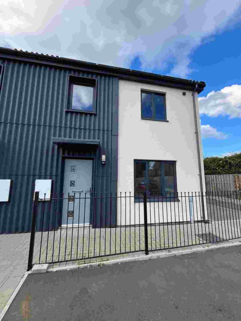 Main image of property: 28 Felin Dir, Valley