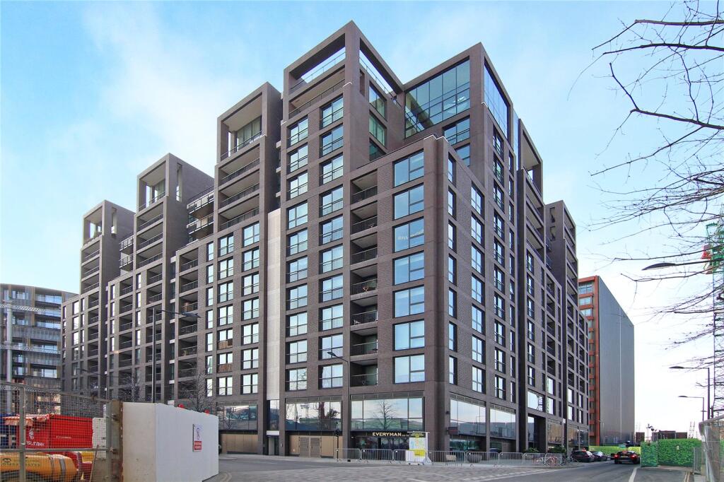 1 bedroom maisonette for rent