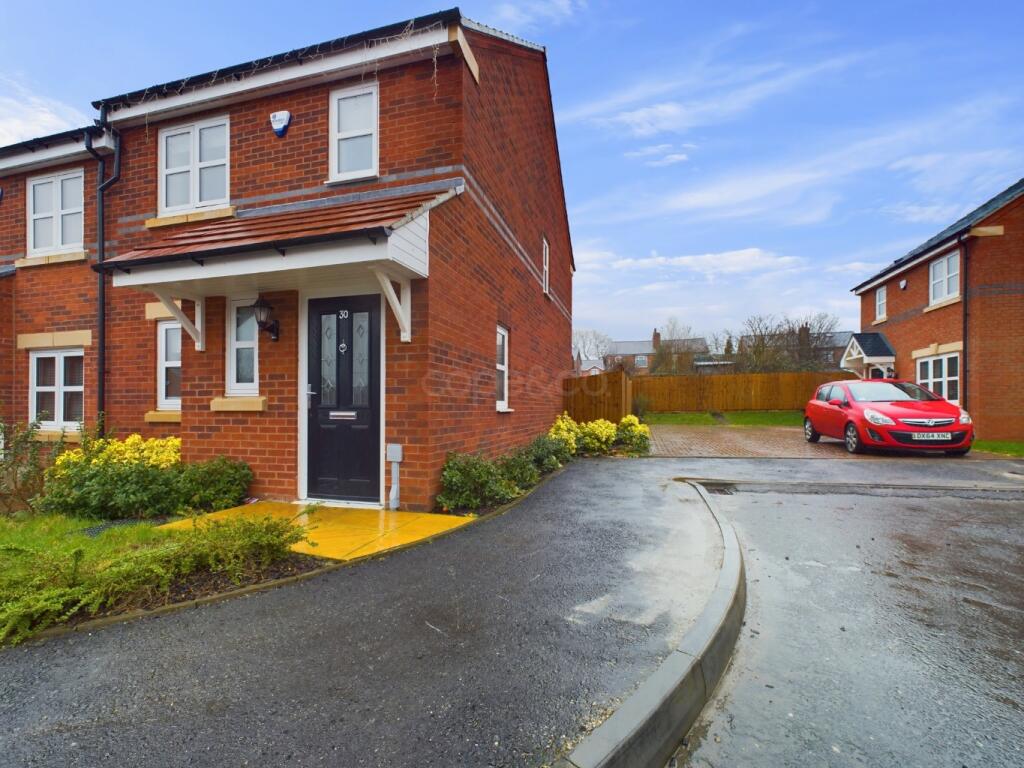 Main image of property: Long Wood Close, Loscoe, Heanor, Derbyshire, DE75 7WR