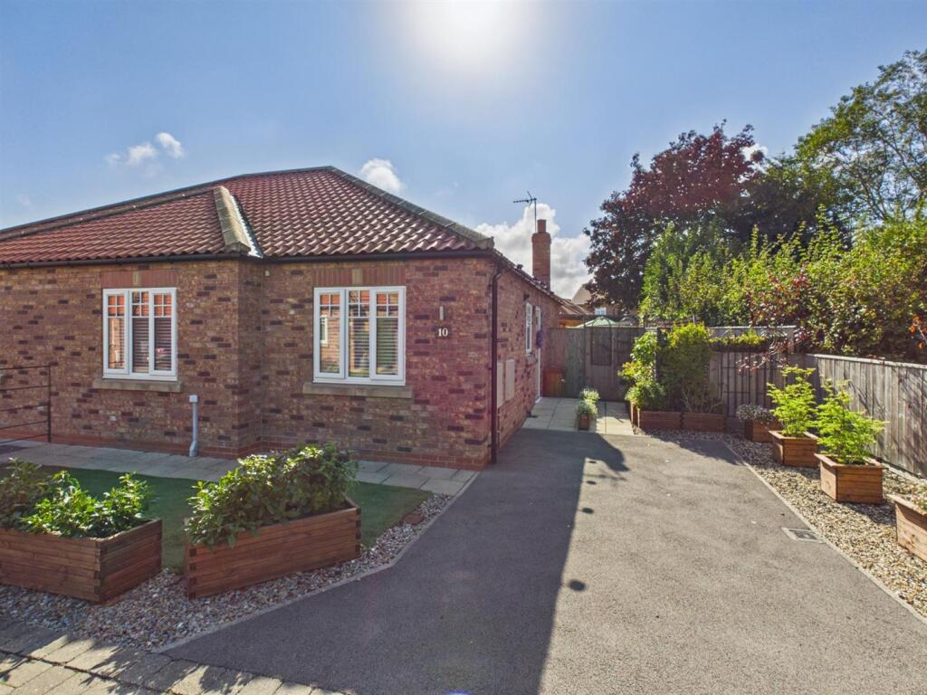 Main image of property: Sykes Close, Beeford