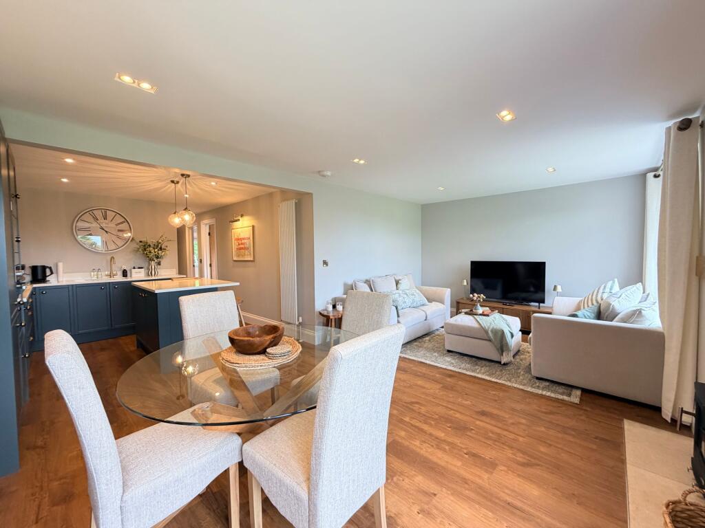 House in York - View 4