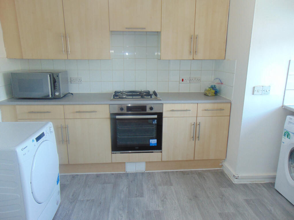 Apartment in London, Custom House, Canning Town - View 5