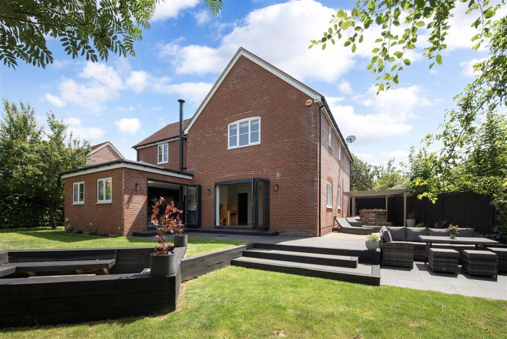 House in Salisbury - View 2