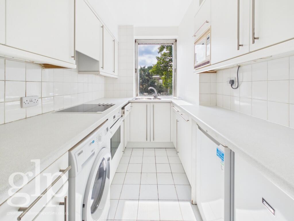 Apartment in London, Paddington - View 4