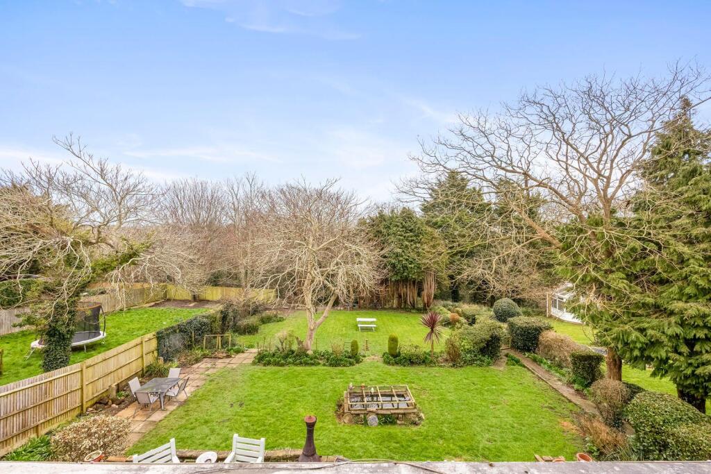 Benfield Way, Brighton photo 4