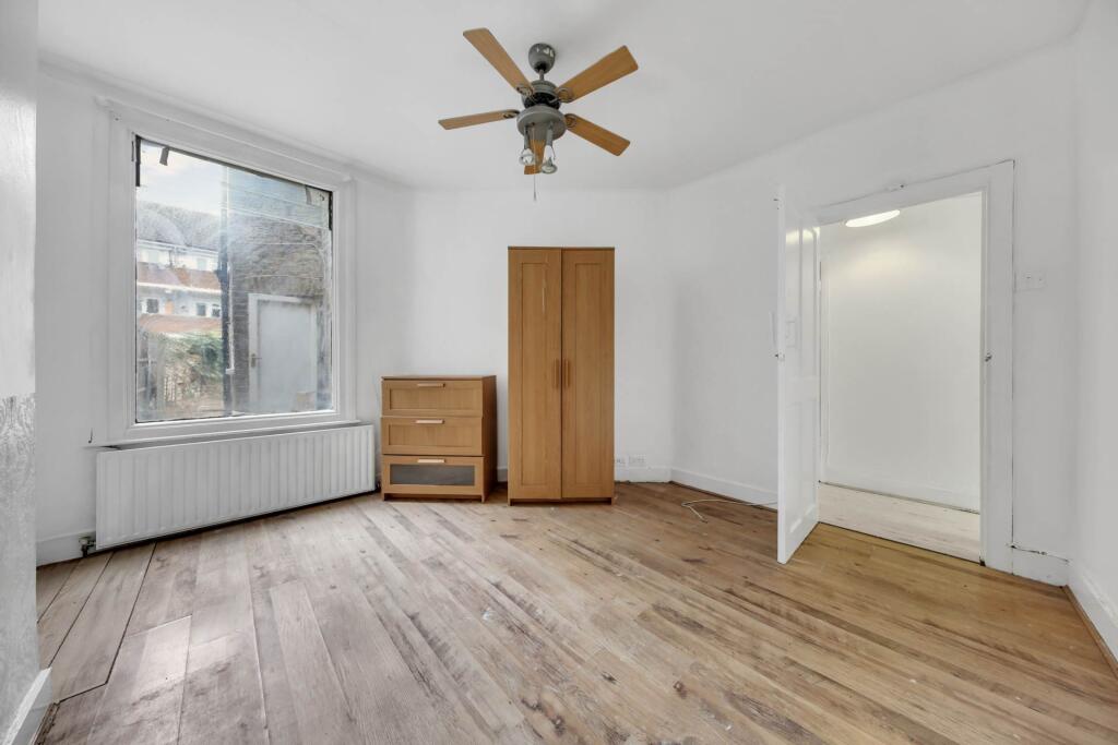 Apartment in London - View 4