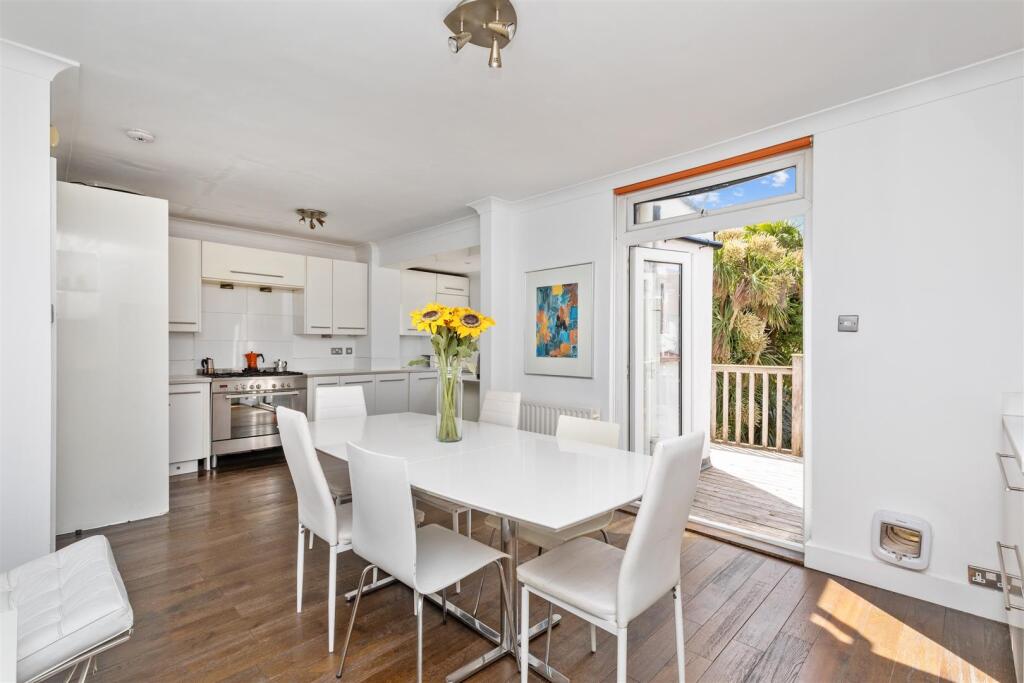 House in Hove, Brunswick - View 2