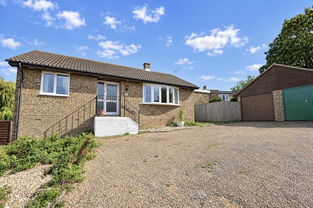 Main image of property: CHAIN FREE * LAKE
