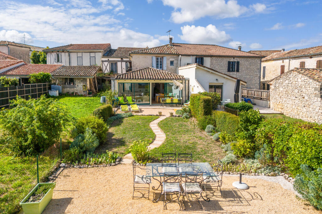 Main image of property: Aquitaine, Lot-et-Garonne, Beauville