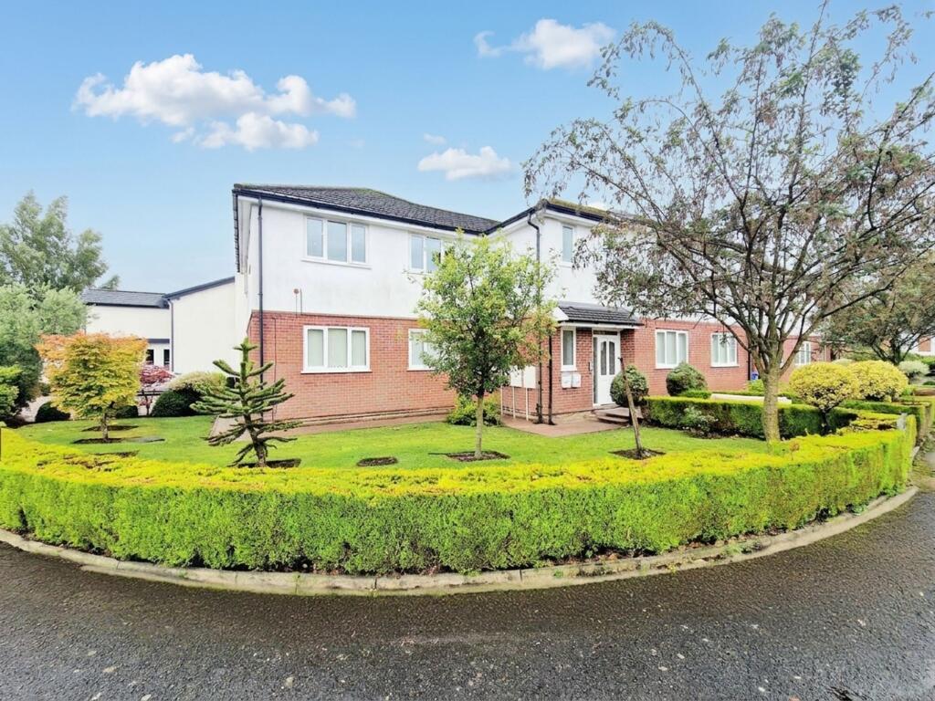 Main image of property: Sergeants Lane, Whitefield, M45
