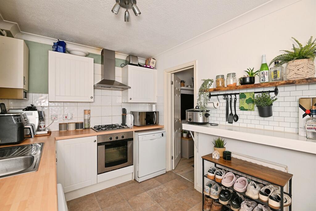House in Maidstone, Kent - View 4