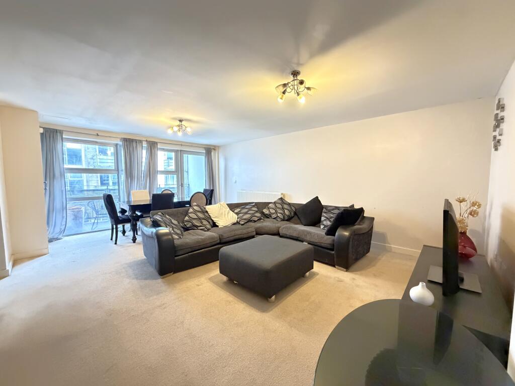 Apartment in Brighton - View 4