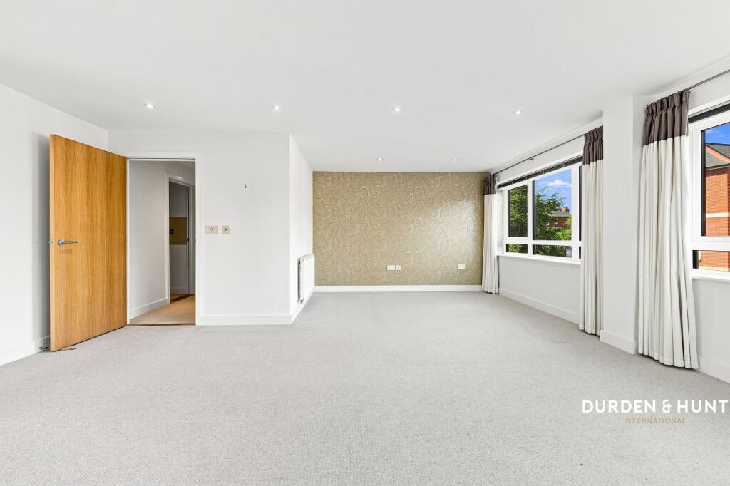 Apartment in Colchester, Essex - View 5