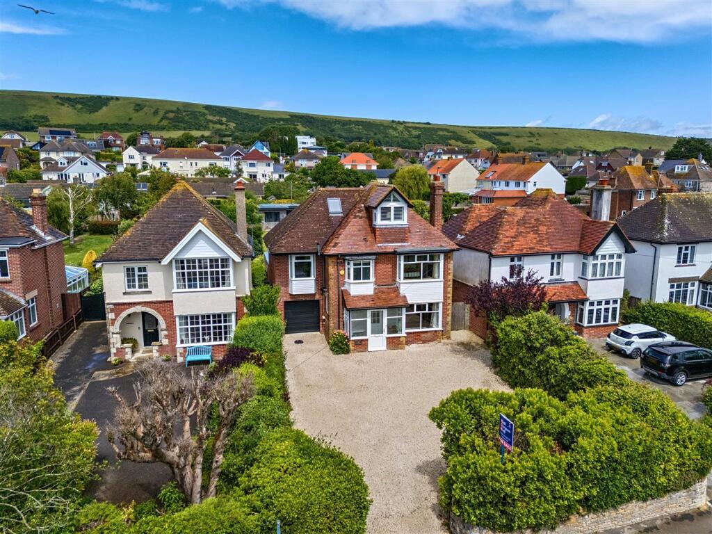 House in Swanage, Dorset - More