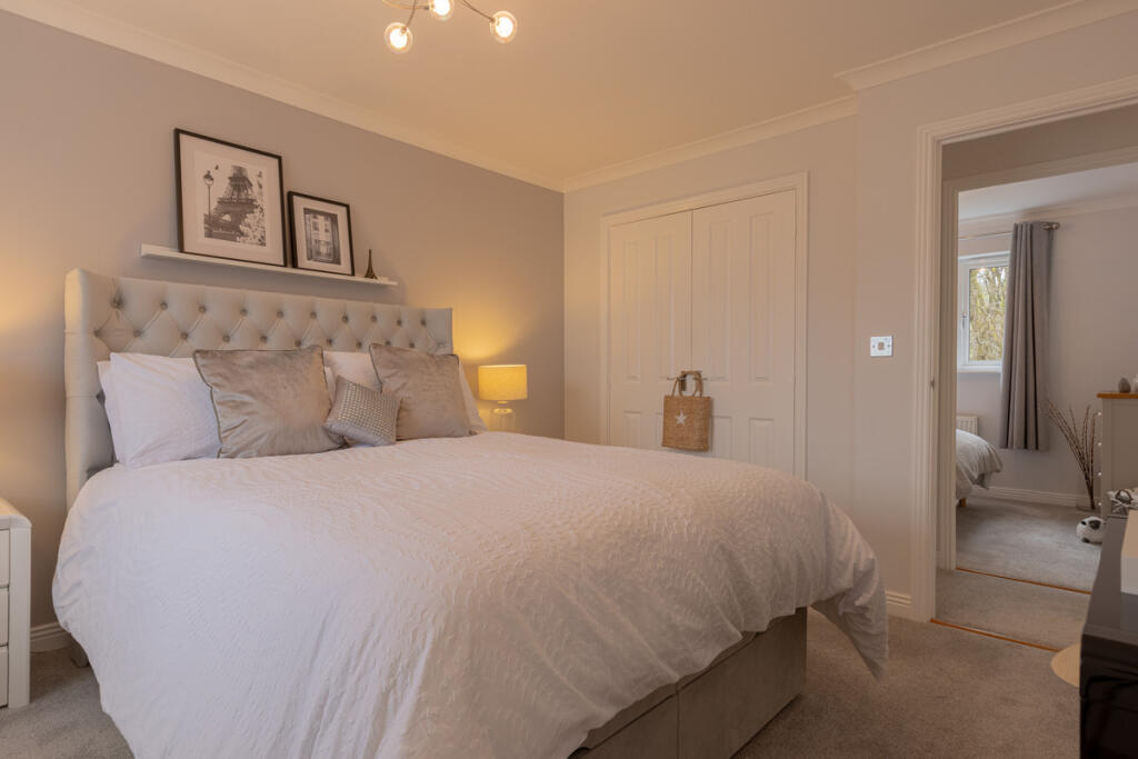 Burnet Drive, Blackwood, NP12 - View 3