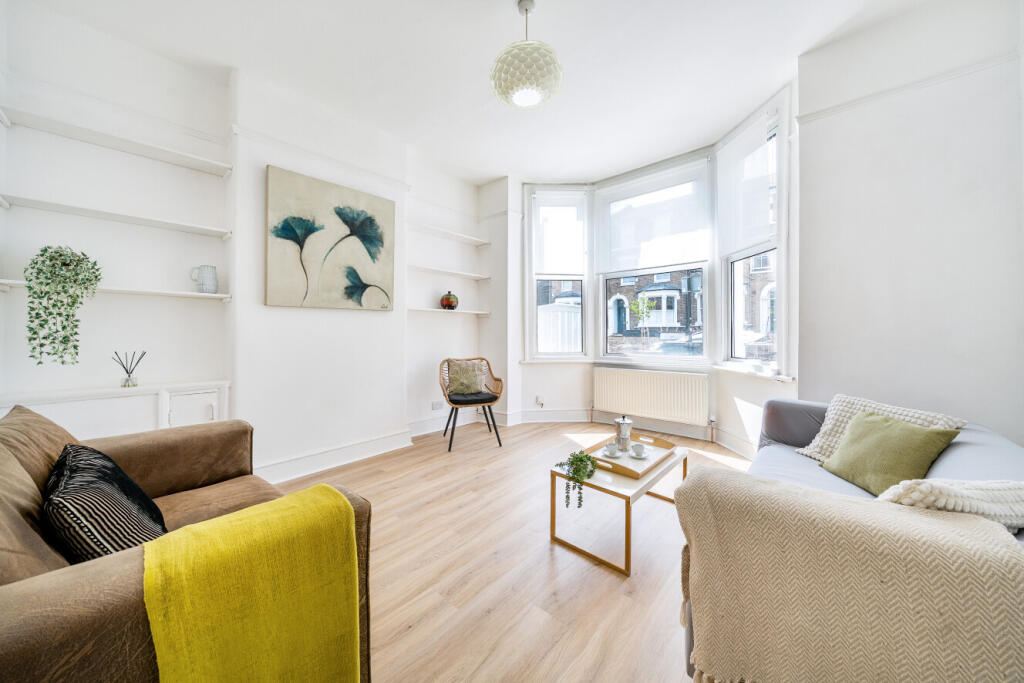 Apartment in London - View 2