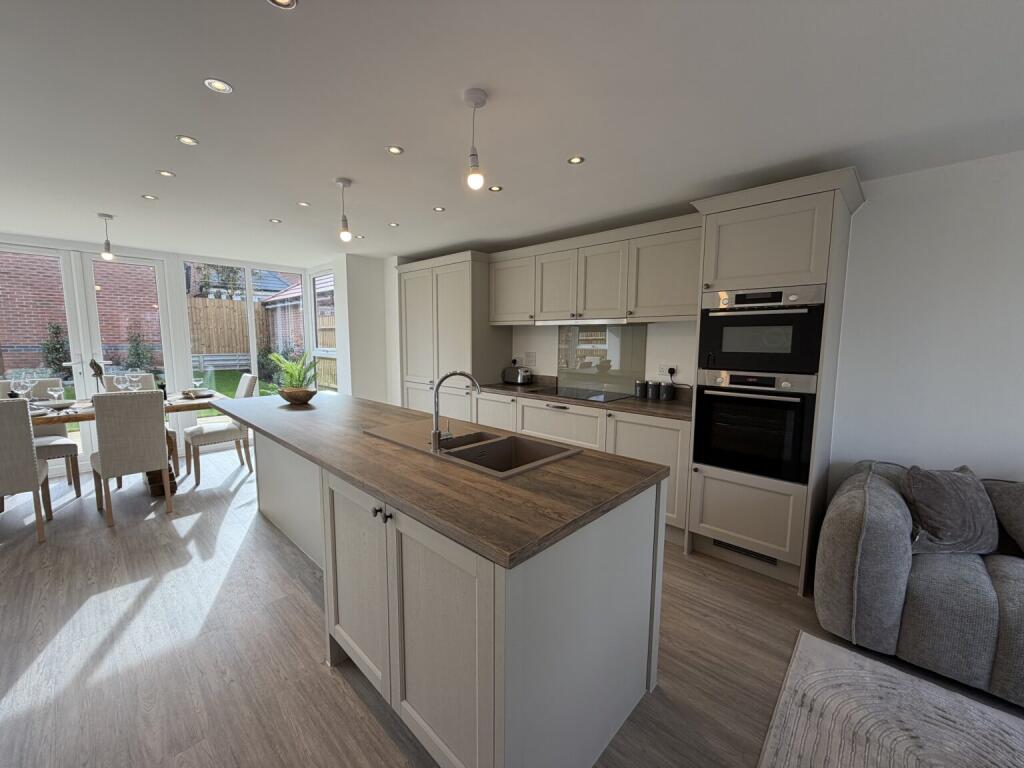 Off Leake Road, Gotham, Nottinghamshire, NG11 0JN - View 2