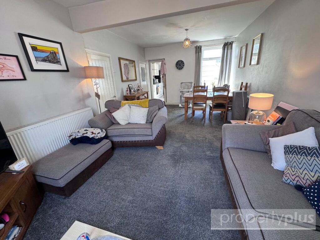 House in Ynyswen, Treorchy - View 4